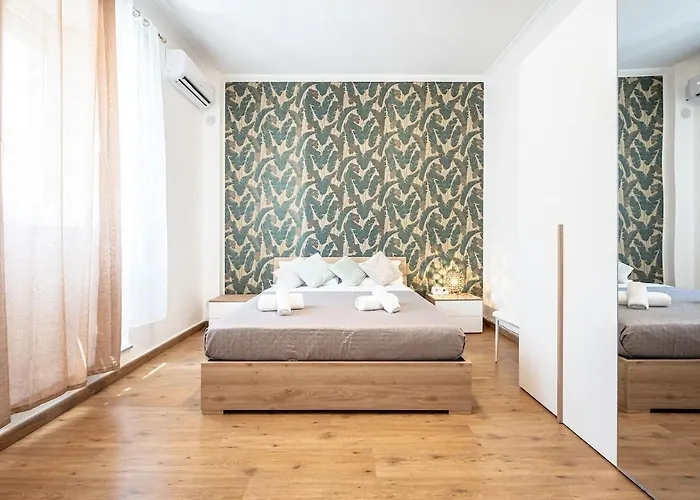 Feel At Home I Modern Cozy Apartment